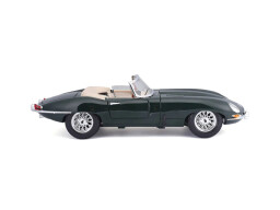 Bburago Jaguar E Cabriolet 1961 1:18 zelený